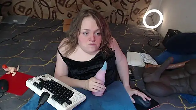 MiniNatalie online show from March 2025 04:32:01 AM