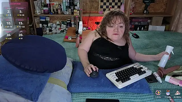 MiniNatalie online show from November 2025 03:38:02 AM