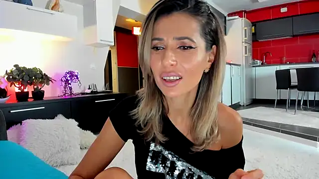 MissSmiley26 online show from December 2024 10:02:02 PM