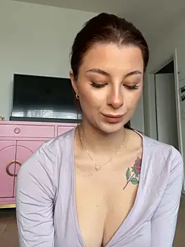 Mia-Minou online show from April 2026 08:04:01 AM