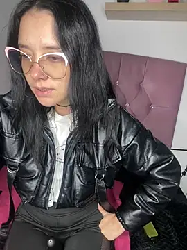 Snapshot of Isabella_21x chatting on February 2025 12:37:01 PM Isabella 21x online show from February 2025 12:37:01 PM