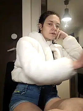 Snapshot of Isabella_21x chatting on February 2025 02:21:01 PM Isabella 21x online show from February 2025 02:21:01 PM