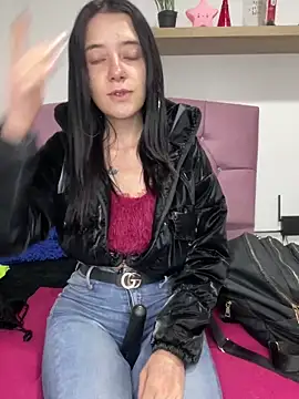 Snapshot of Isabella_21x chatting on March 2025 12:26:02 PM Isabella 21x online show from March 2025 12:26:02 PM