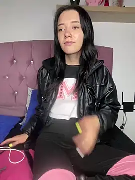 Snapshot of Isabella_21x chatting on March 2025 03:39:01 PM Isabella 21x online show from March 2025 03:39:01 PM