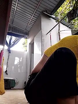 Aninyin22 online show from December 2025 01:32:02 AM