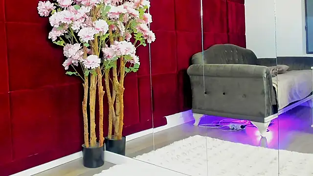 Alexxa online show from March 2026 05:18:01 PM