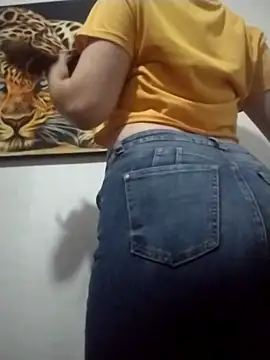 dulccemaria24 online show from November 2025 08:58:01 PM