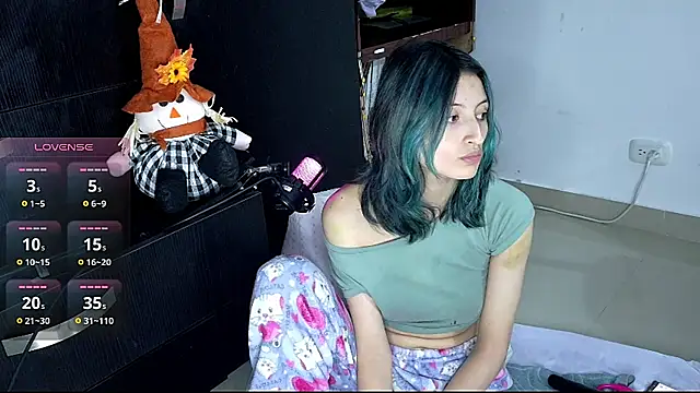 Camila---torres online show from October 2025 02:25:02 AM