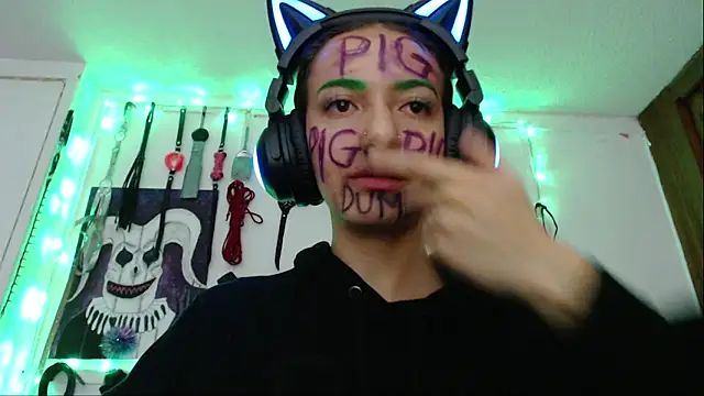 Eloise-brown online show from March 2025 11:32:02 PM