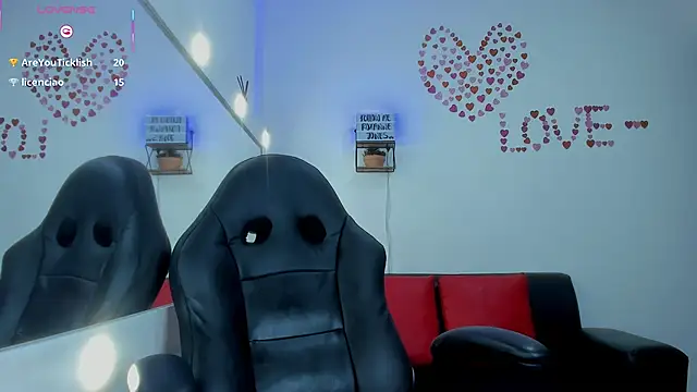 roxanne jones1 online show from March 2025 10:48:02 PM