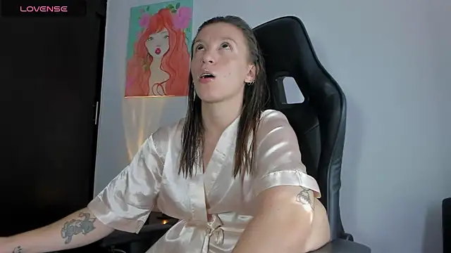 roxanne jones1 online show from July 2026 08:59:01 PM