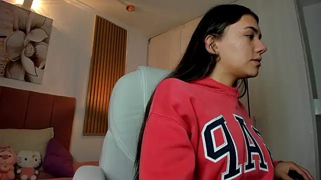 mia nevaeh online show from January 2025 09:15:02 PM