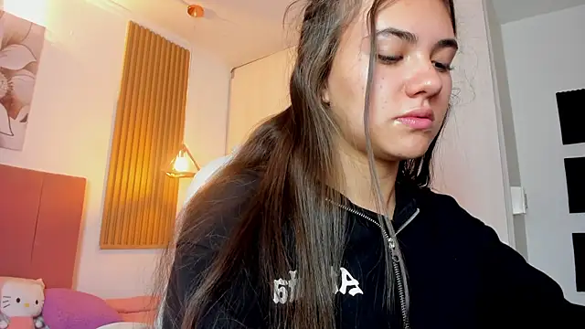 mia nevaeh online show from January 2025 10:08:02 PM