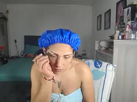 Corina hot online show from December 2024 07:48:02 PM