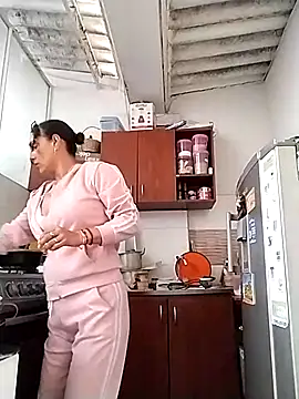 Corina hot online show from January 2025 07:56:01 PM