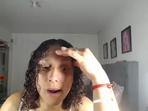 Corina hot online show from February 2025 08:53:01 PM