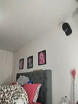 Corina hot online show from March 2025 08:43:02 PM