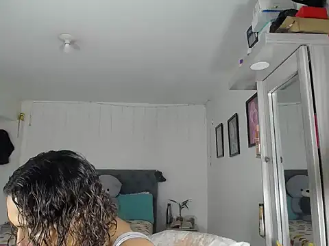 Corina hot online show from October 2025 07:58:02 PM