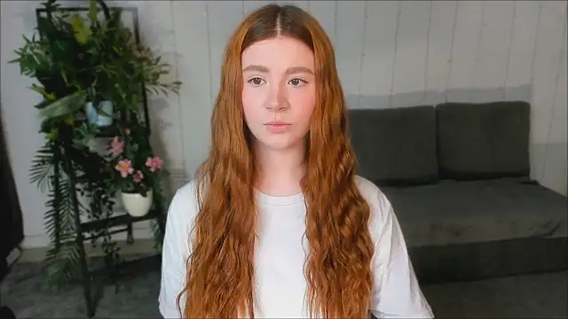 Freckle Diyana online show from February 2025 10:31:02 PM