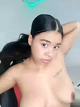 Snapshot of Fanny_Klean chatting on December 2024 02:16:02 PM Fanny Klean online show from December 2024 02:16:02 PM