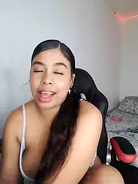 Snapshot of Fanny_Klean chatting on March 2025 03:45:01 AM Fanny Klean online show from March 2025 03:45:01 AM