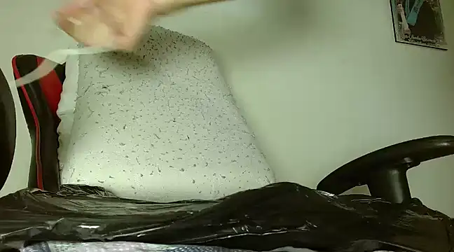 Snapshot of badanyboy chatting on February 2025 11:36:02 PM badanyboy online show from February 2025 11:36:02 PM