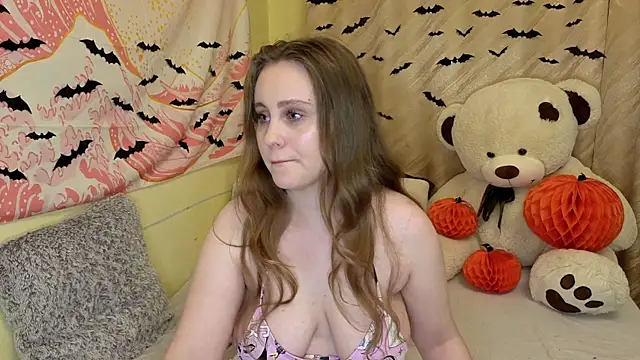 Sellya Houston online show from October 2025 08:19:01 PM