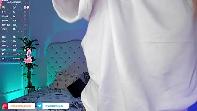 charlotte  grey online show from March 2025 11:00:02 PM