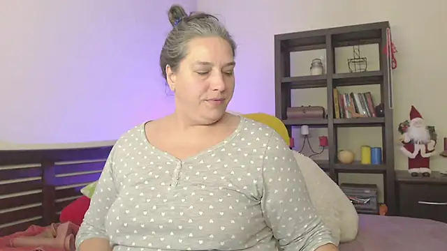 Snapshot of Niter chatting on December 2024 07:45:01 PM Niter online show from December 2024 07:45:01 PM