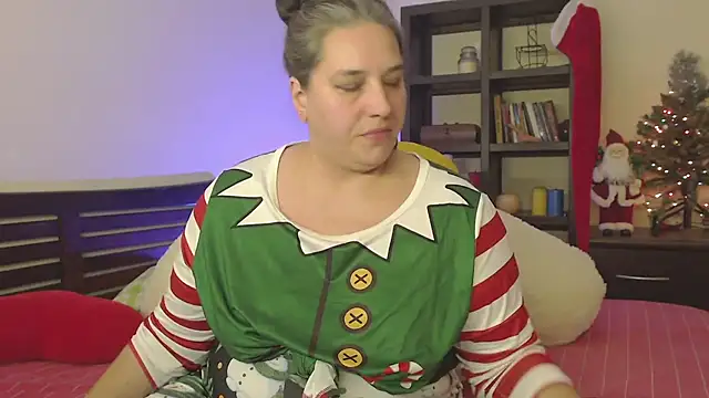 Snapshot of Niter chatting on December 2024 03:04:02 AM Niter online show from December 2024 03:04:02 AM