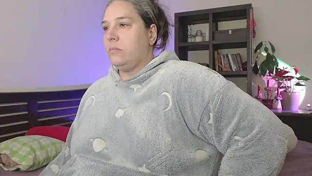 Snapshot of Niter chatting on January 2025 11:15:02 AM Niter online show from January 2025 11:15:02 AM