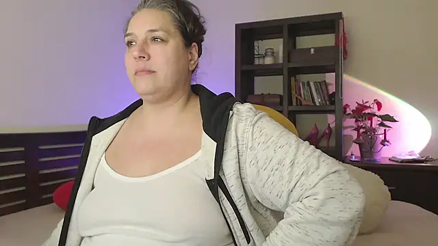 Snapshot of Niter chatting on February 2025 08:57:01 PM Niter online show from February 2025 08:57:01 PM