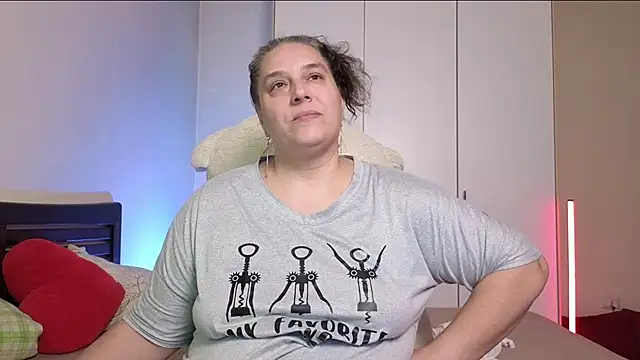 Snapshot of Niter chatting on September 2025 08:01:02 PM Niter online show from September 2025 08:01:02 PM