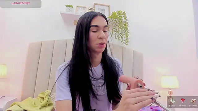 Mia thompson 19 online show from September 2025 08:09:01 PM