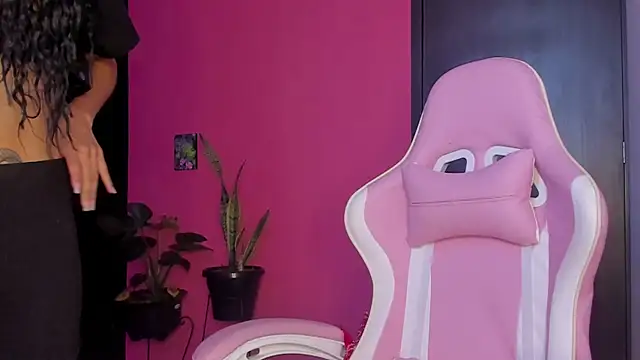 Juanadearco5 online show from December 2024 09:26:01 PM