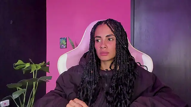 Juanadearco5 online show from December 2024 09:24:01 PM