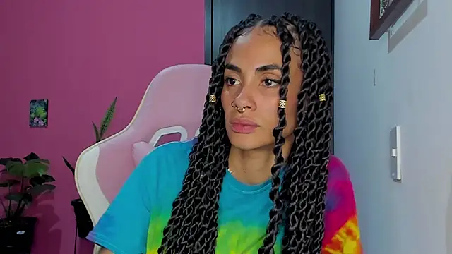 Juanadearco5 online show from December 2024 01:25:01 AM