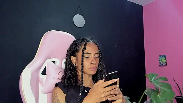 Juanadearco5 online show from January 2025 12:12:01 AM