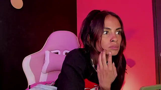 Juanadearco5 online show from March 2025 03:48:02 PM