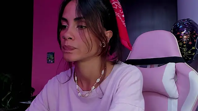 Juanadearco5 online show from March 2025 05:50:01 PM