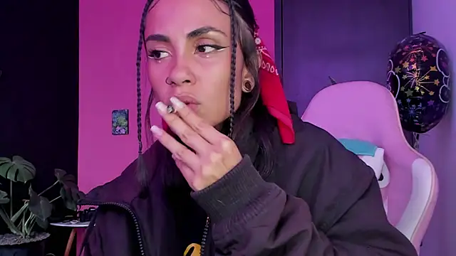 Juanadearco5 online show from March 2025 01:37:02 PM