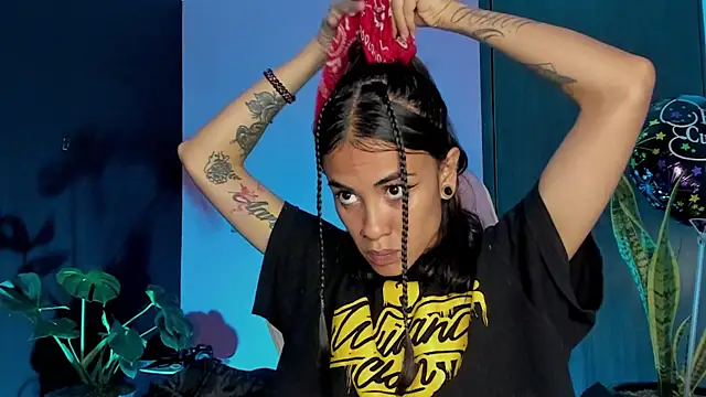 Juanadearco5 online show from March 2025 10:51:01 PM