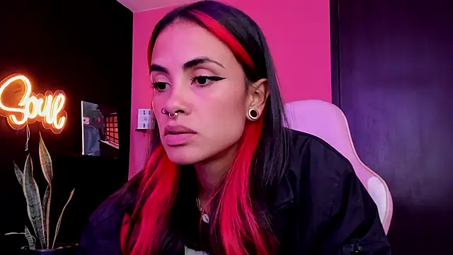 Juanadearco5 online show from September 2025 03:00:02 PM