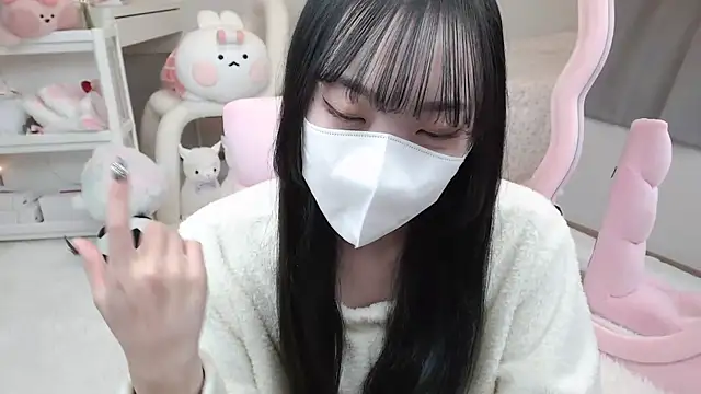 Snapshot of momo_room chatting on December 2024 11:01:01 AM momo room online show from December 2024 11:01:01 AM