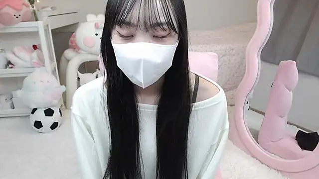 Snapshot of momo_room chatting on December 2024 10:08:01 AM momo room online show from December 2024 10:08:01 AM