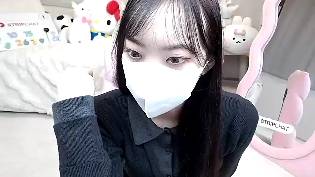 Snapshot of momo_room chatting on October 2025 10:26:01 AM momo room online show from October 2025 10:26:01 AM