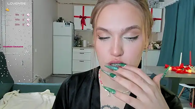 CarolineLovers online show from December 2024 02:21:02 AM