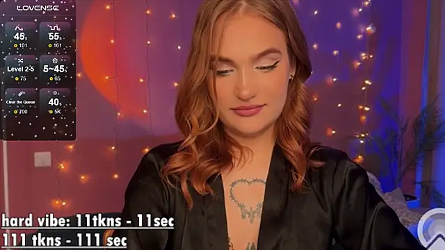 CarolineLovers online show from March 2025 11:49:02 PM