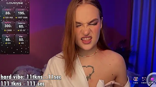 CarolineLovers online show from March 2025 03:52:01 AM