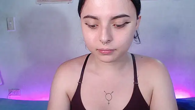 elizabethtaylorxxx online show from January 2025 04:48:01 AM